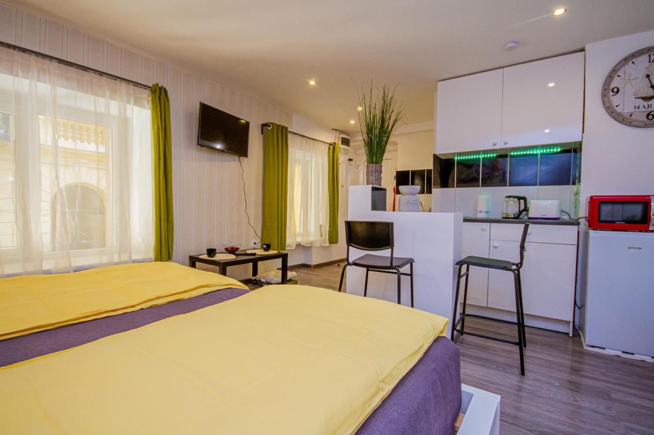 Urania Apartment Budapest Esterno foto