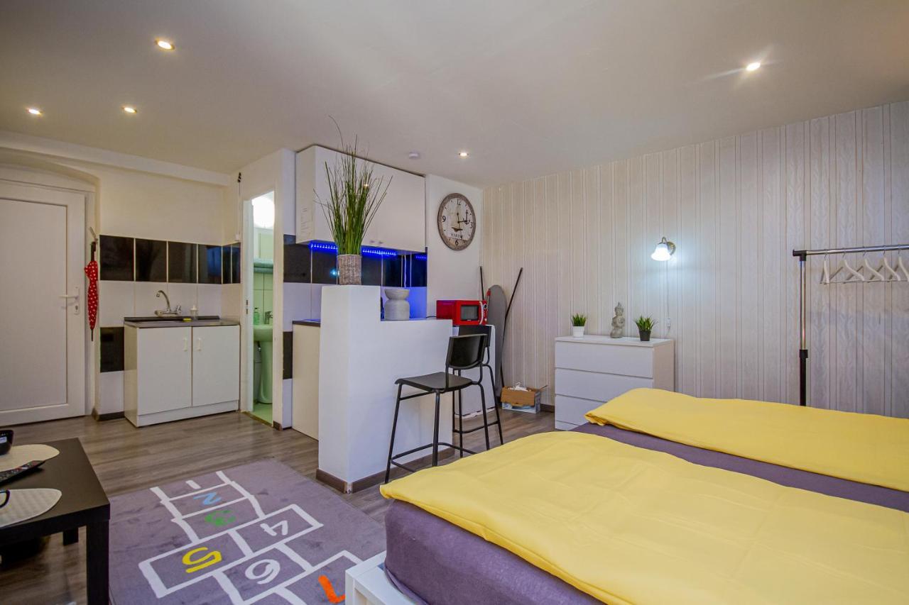 Urania Apartment Budapest Esterno foto